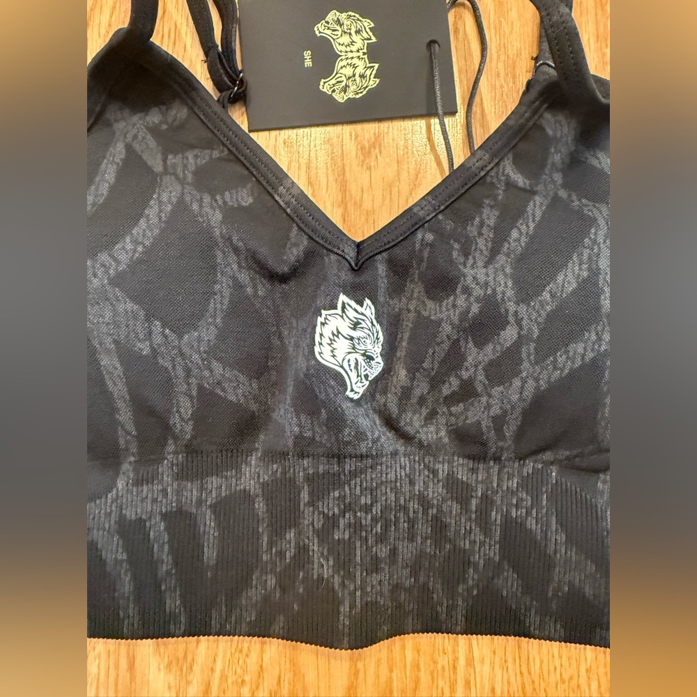 Darc Sport SHE Collection Sports Bra – Size M – NWT - Picture 2 of 4